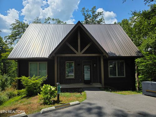 910 Saddle Creek Way, Sevierville, TN, 37862 | Card Image