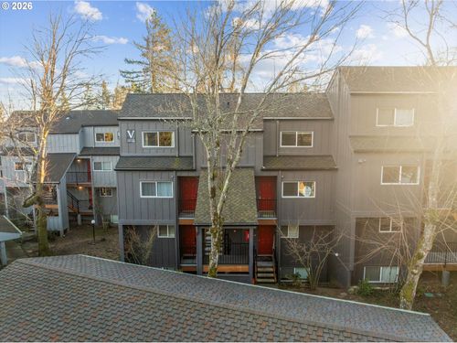 apt-140-4 Touchstone, Lake Oswego, OR, 97035-1964 | Card Image