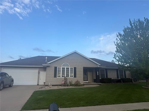 4707 Indian Ridge St Sw, Cedar Rapids, IA, 52404-7353 | Card Image