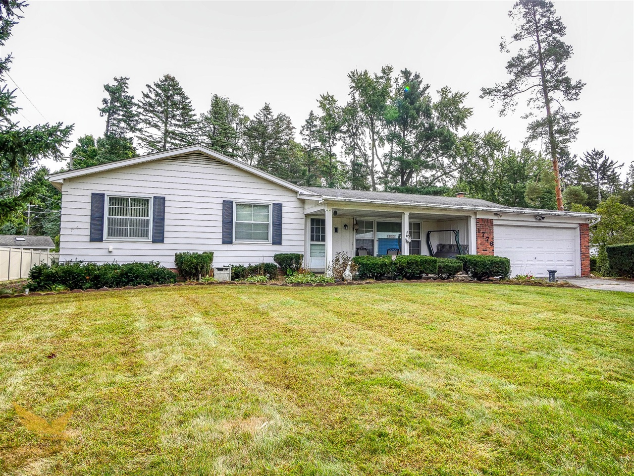 Welch Rd, Commerce Township, MI 48390