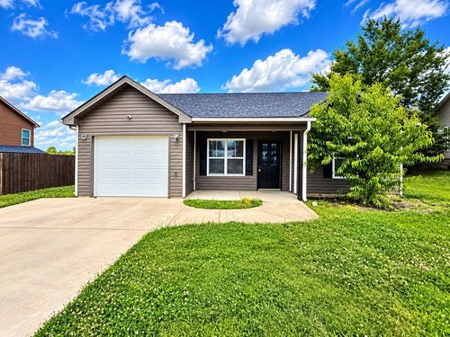 1875 Camelot Dr, Clarksville, TN, 37040-3184 | Card Image