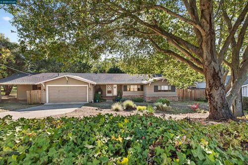 10 Chelton Ct, Orinda, CA, 94563-4216 | Card Image