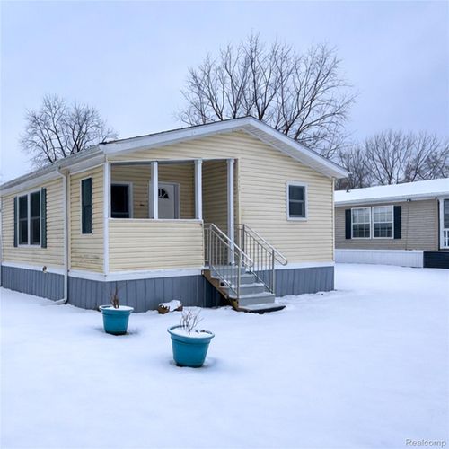 1756 Skyview Dr, Brighton, MI, 48114-8921 | Card Image