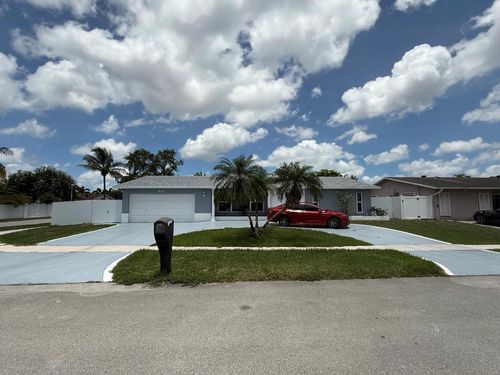 621 Nw 97 Ter Terrace, Pembroke Pines, FL, 33024 | Card Image