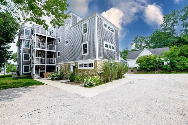 APT-4 - 324 Front St, House other with 2 bedrooms, 2 bathrooms and 2 parking in Marion MA | Image 30