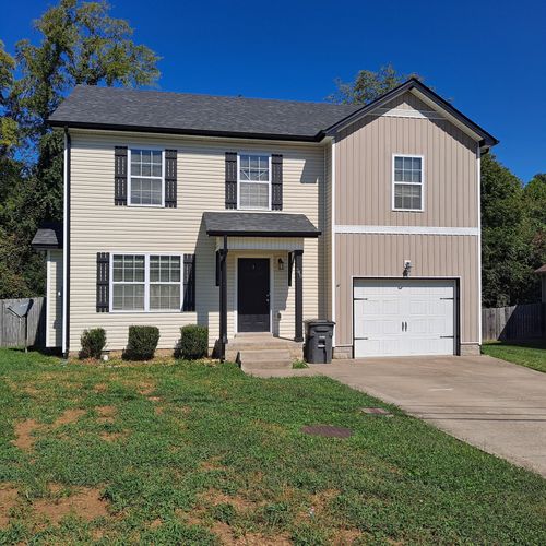 548 Magnolia Dr, Clarksville, TN, 37042-3927 | Card Image