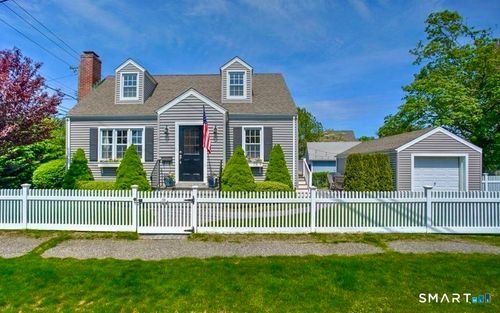 11 Oldfield Dr, Fairfield, CT, 06824-6411 | Card Image