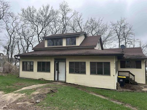 212 Center Avenue, Necedah, WI, 54646 | Card Image