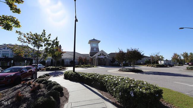 Clubhouse | Image 37