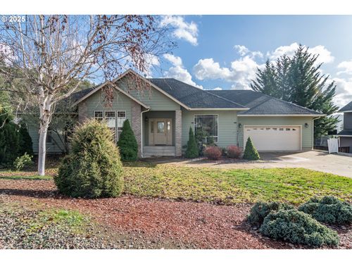 1737 Ne Shale Ct, Roseburg, OR, 97470-5751 | Card Image