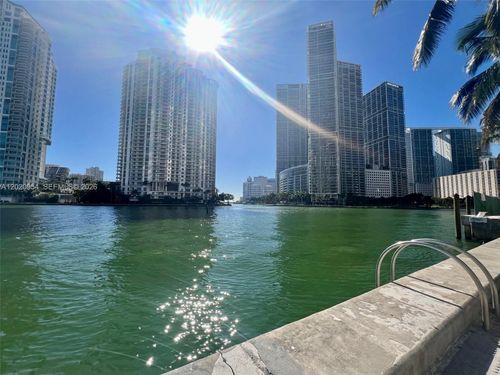 ph-3907-300 S Biscayne Blvd, Miami, FL, 33131-5383 | Card Image
