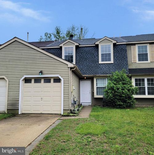 38 River Bank Dr, Roebling, NJ, 08554-1516 | Card Image