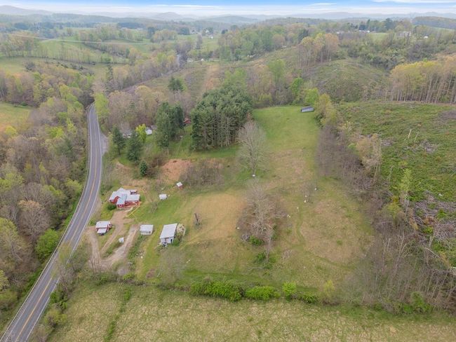 860 Floyd Hwy S, House other with 3 bedrooms, 2 bathrooms and null parking in Floyd VA | Image 82
