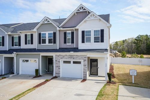 424 Leighann Ridge Ln, Rolesville, NC, 27571-8789 | Card Image