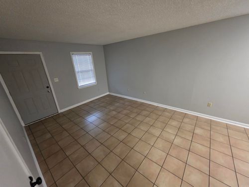 apt-g-305 S Border St, Benton, AR, 72015-4558 | Card Image