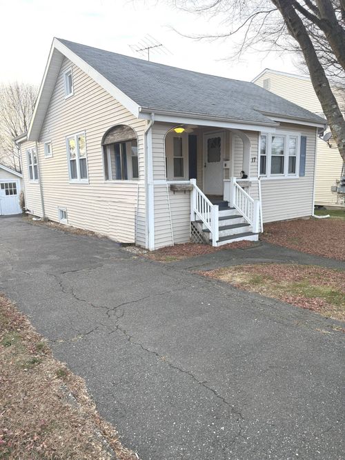 17 Reservoir Ave, Norwalk, CT, 06850-3003 | Card Image