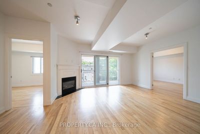 3 - 473 Dupont St, Condo with 2 bedrooms, 2 bathrooms and 1 parking in Toronto ON | Image 2