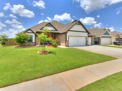 701 Bison Crossing Drive, Yukon, OK, 73099 | Card Image
