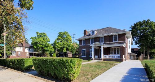 360 E Boston Blvd, Detroit, MI, 48202-1364 | Card Image