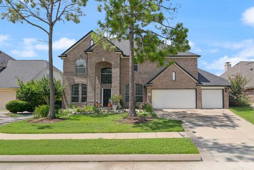 10003 Brookshore Ln, Pearland, TX, 77584-3060 | Card Image