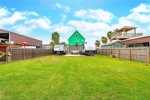 166 Ocean Breeze Dr, Crystal Beach, TX, 77650 | Card Image