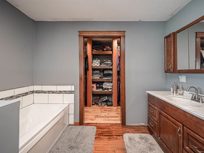 10707 N Jones Gap Rd, House other with 3 bedrooms, 3 bathrooms and null parking in Edwardsport IN | Image 32