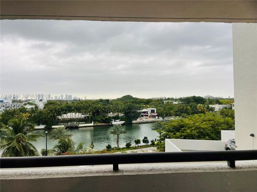 apt-704-2555 Collins Ave, Miami Beach, FL, 33140-4775 | Card Image