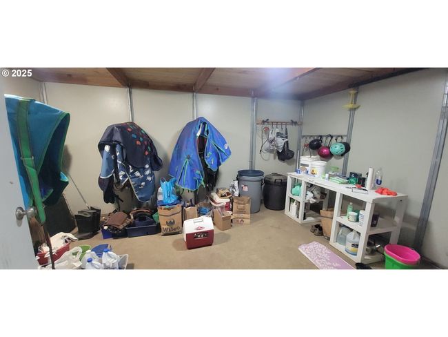 5750 Sw River Rd, House other with 3 bedrooms, 2 bathrooms and 2 parking in Hillsboro OR | Image 46