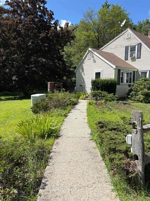 55 Laurel Wood Dr, Temple, NH, 03084-4810 | Card Image