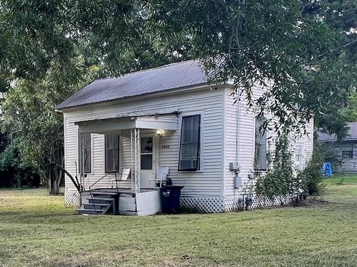 1003 Norris St, Brenham, TX, 77833-4363 | Card Image