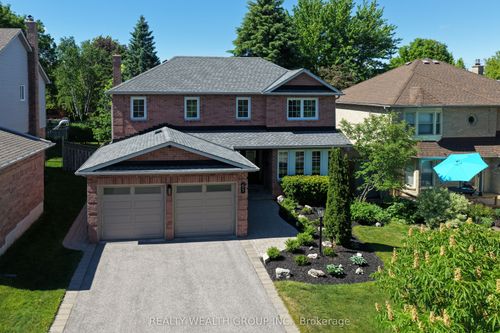 51 Haskell Cres, Aurora, ON, L4G5T4 | Card Image