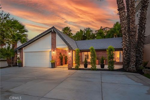 22207 Vacation Dr, Canyon Lake, CA, 92587-7862 | Card Image