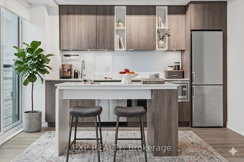 1009-200 Sackville St, Toronto, ON, M5A0C4 | Card Image