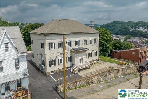 1-418 W Race St, Pottsville, PA, 17901-2418 | Card Image