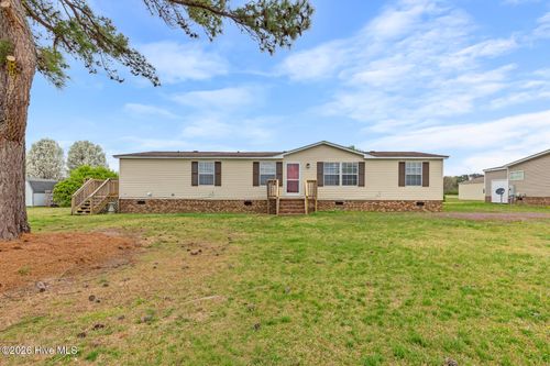 6748 Stantonsburg Rd, Farmville, NC, 27828-9029 | Card Image