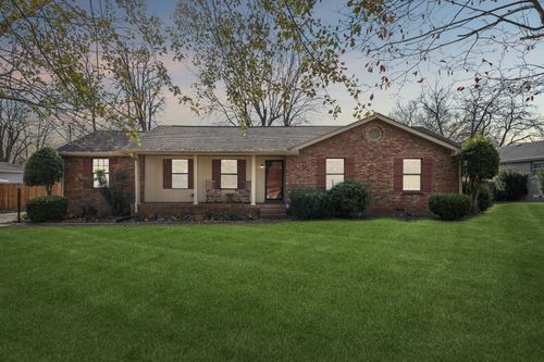 621 Teree Dr, Gallatin, TN, 37066-2352 | Card Image