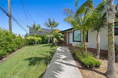 128 Rochester St, Costa Mesa, CA, 92627-3009 | Card Image