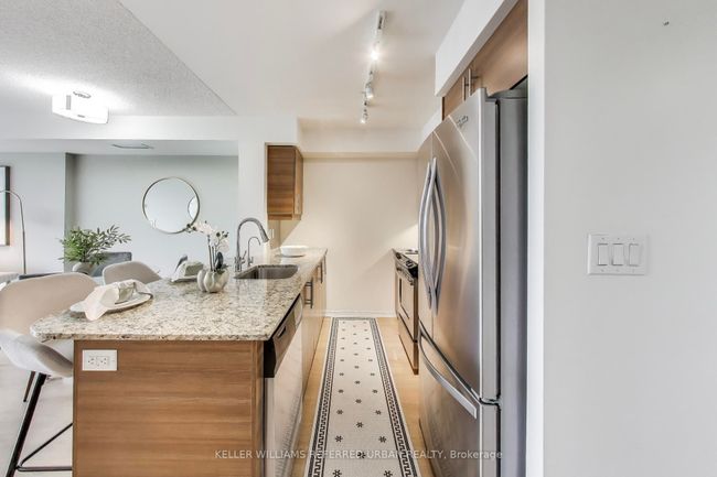 826 - 35 Bastion St, Condo with 1 bedrooms, 1 bathrooms and 1 parking in Toronto ON | Image 7
