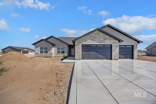 1552 W Ruby Dr, Rupert, ID, 83350-2076 | Card Image