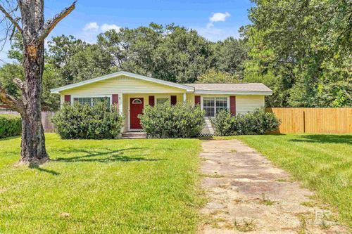 20 Robbie Ln, Saraland, AL, 36571-2639 | Card Image