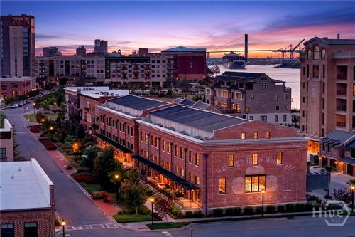 460 Port St, Savannah, GA, 31401-2989 | Card Image