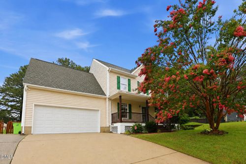 811 Teulon Way, Apex, NC, 27502-1218 | Card Image