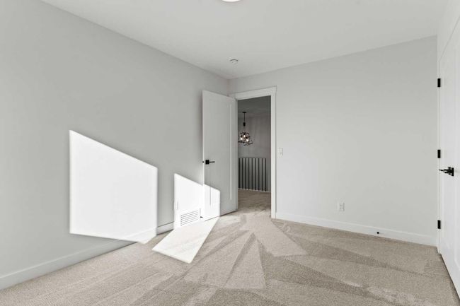271 Kinniburgh Loop, House other with 4 bedrooms, 3 bathrooms and 4 parking in Chestermere AB | Image 34