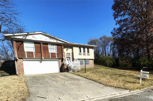 125 Kathy Dr, O Fallon, IL, 62269-3632 | Card Image