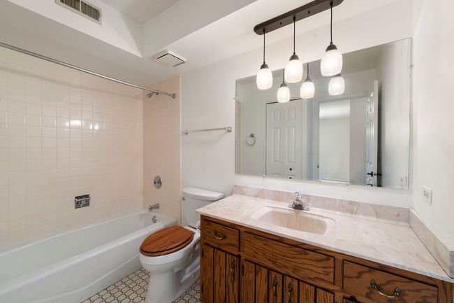 APT-1B - 9810 Mill Dr W, Condo with 2 bedrooms, 2 bathrooms and 1 parking in Palos Park IL | Image 10