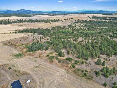 228xx W Four Mound Rd, Nine Mile Falls, WA, 99026 | Card Image