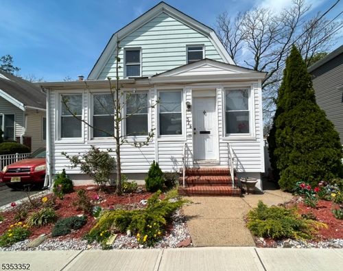 374 Russell St, Vauxhall, NJ, 07088-1333 | Card Image