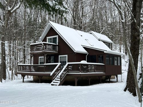 124 St Moritz Dr, Tafton, PA, 18464-9640 | Card Image