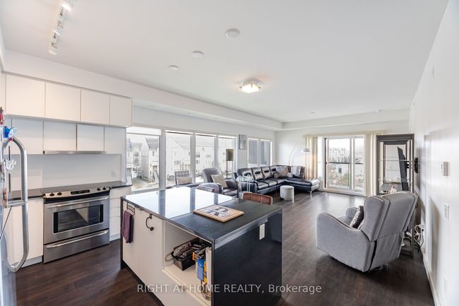 310 - 5005 Harvard Rd, Condo with 3 bedrooms, 2 bathrooms and 1 parking in Mississauga ON | Image 8