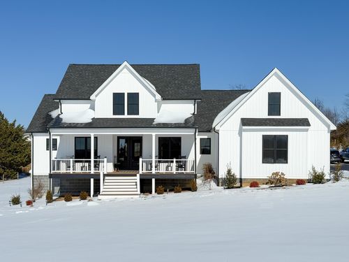 42 J Ranch Ln, FISHERSVILLE, VA, 22939-2285 | Card Image